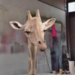 Kop van Giraffe voor theatervoorstelling Oerol festival